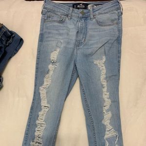 Hollister Ripped jeans